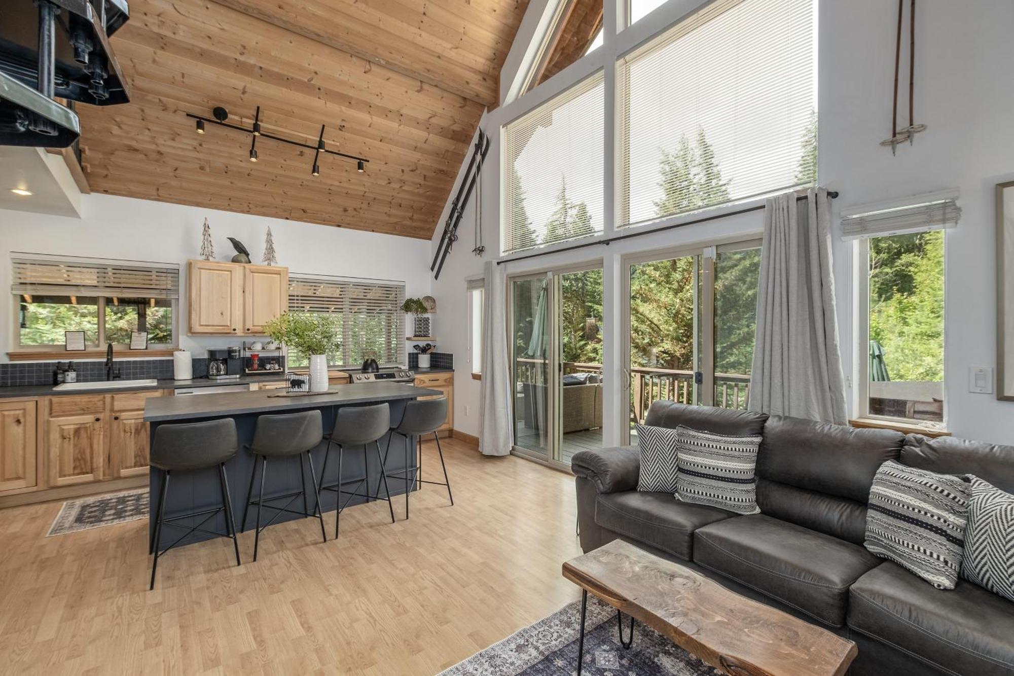 Raven Haven Lodge By Nw Comfy Cabins เลเวนเวิร์ท ภายนอก รูปภาพ
