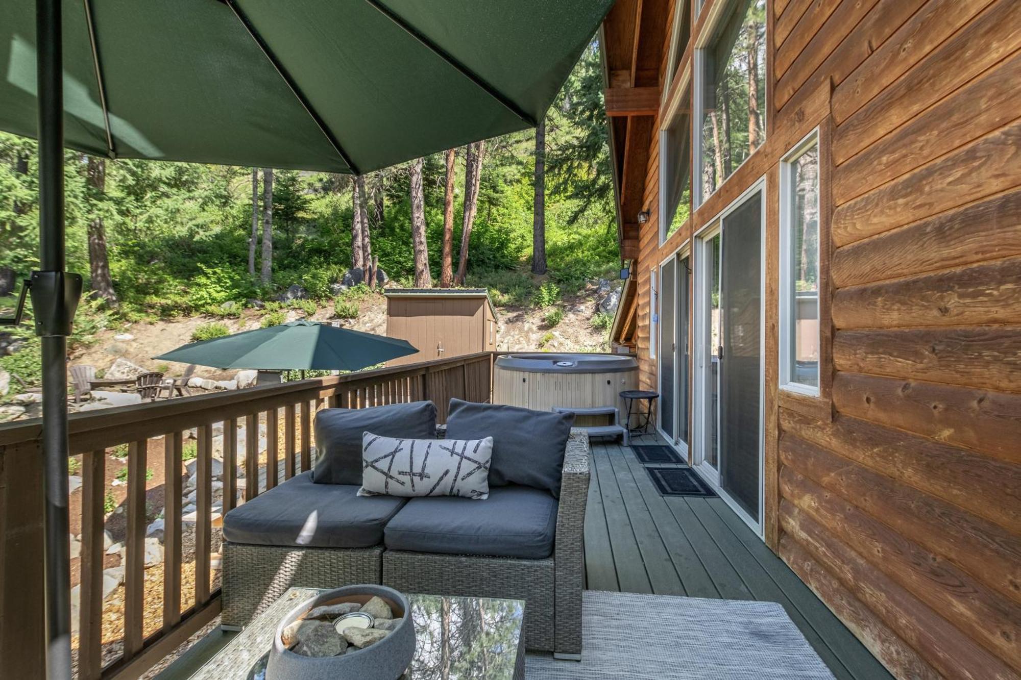 Raven Haven Lodge By Nw Comfy Cabins เลเวนเวิร์ท ภายนอก รูปภาพ